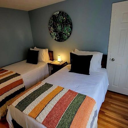 Unique & Peaceful Boston Home מראה חיצוני תמונה