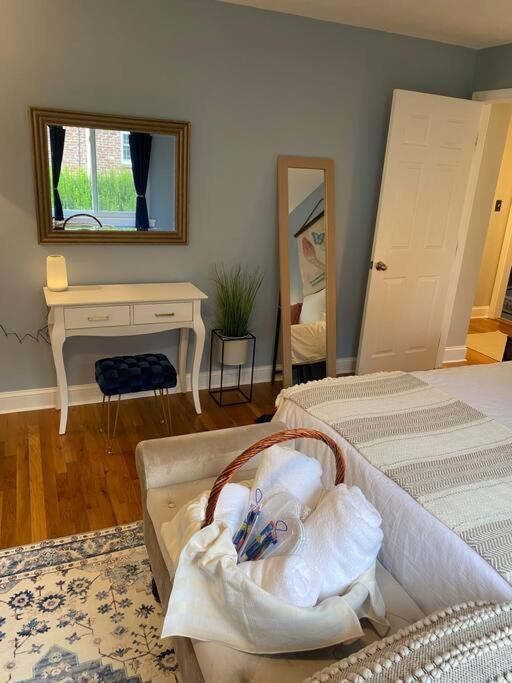 Unique & Peaceful Boston Home מראה חיצוני תמונה