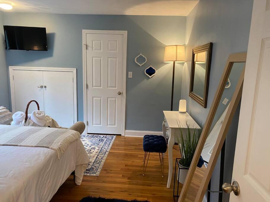 Unique & Peaceful Boston Home מראה חיצוני תמונה