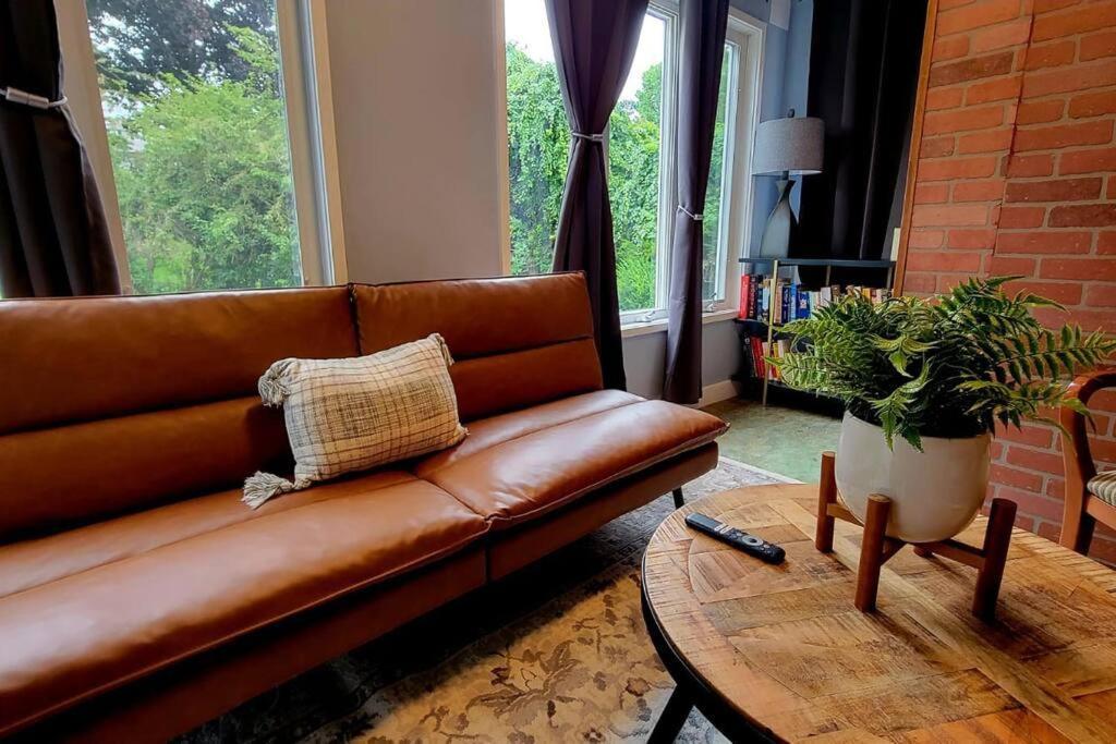 Unique & Peaceful Boston Home מראה חיצוני תמונה