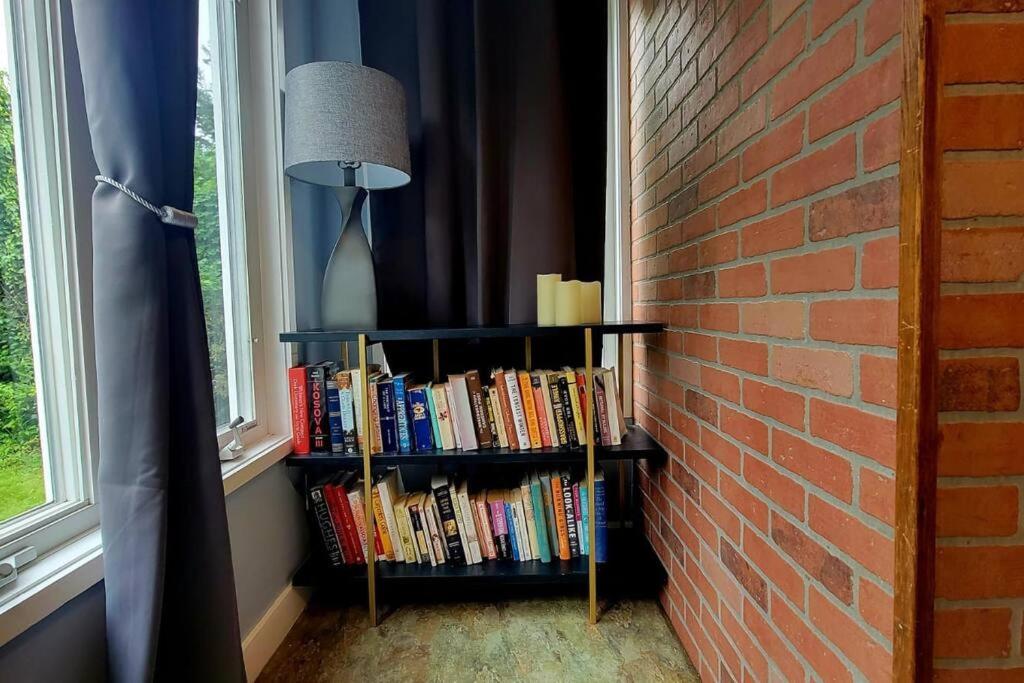 Unique & Peaceful Boston Home מראה חיצוני תמונה