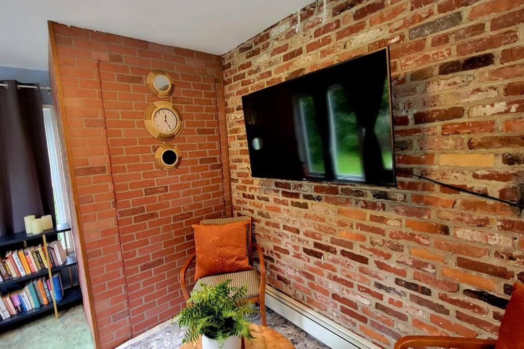 Unique & Peaceful Boston Home מראה חיצוני תמונה